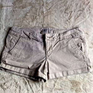 Women’s size 8 shorts American eagle